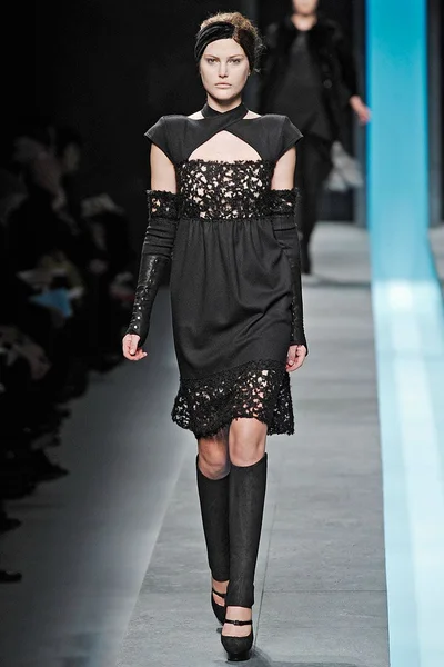 Look 33